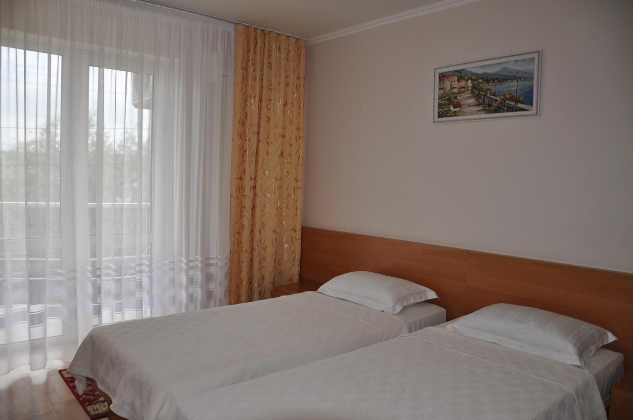 Hôtel Pharaon De Lux à Zatoka Extérieur photo