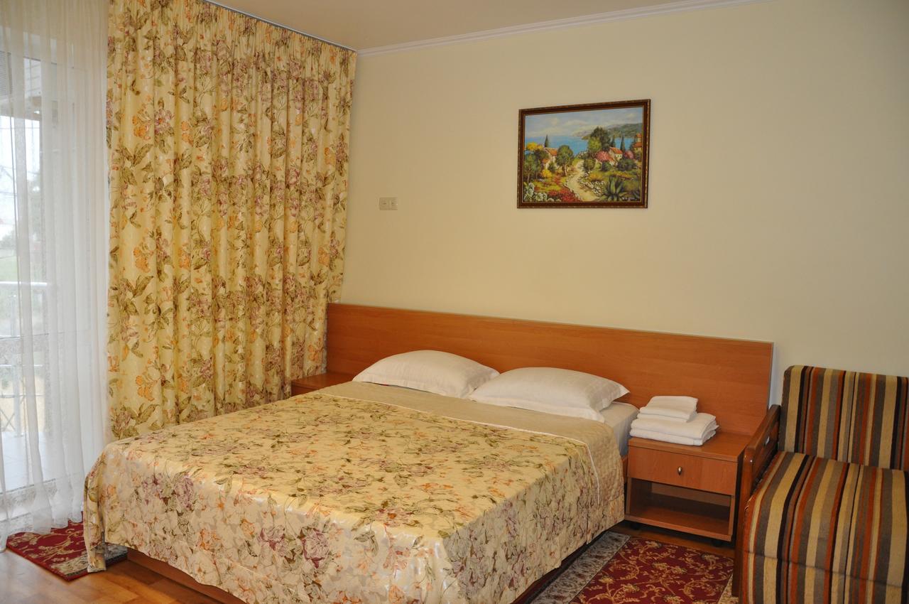 Hôtel Pharaon De Lux à Zatoka Extérieur photo